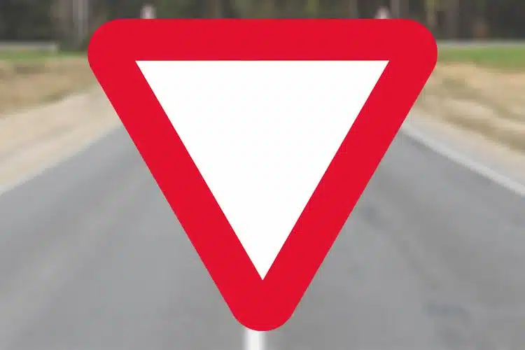 Seri Q Sign B11-Ubetinget-vigepligt