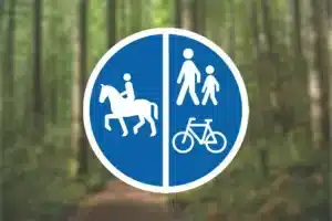 Seri Q Sign D26-3-Delt-sti-hest-fodgænger-cykel