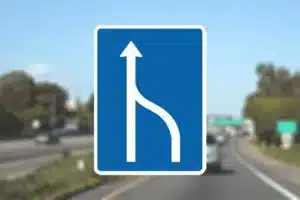 Seri Q Sign E16-1-3-Vognbaneforløb-med-sammenfletning