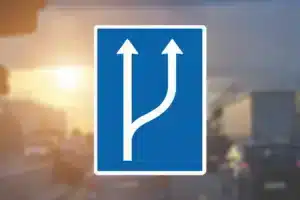 Seri Q Sign E16-1-5-Vognbaneforløb-med-vognbaneforøgelse