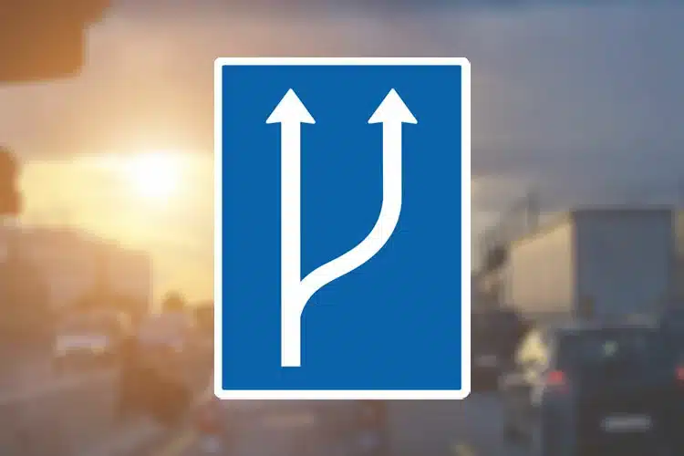 Seri Q Sign E16-1-5-Vognbaneforløb-med-vognbaneforøgelse