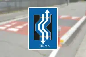 Seri Q Sign E16-3-34-Dobbelt-forsætning-med-bump