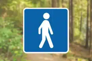 Seri Q Sign E21-2-H-Anbefalet-rute-for-vandrere-højrevendt