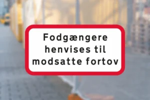 Seri Q Sign UA39-3-Fodgængere-henvises-til-modsatte-fortov